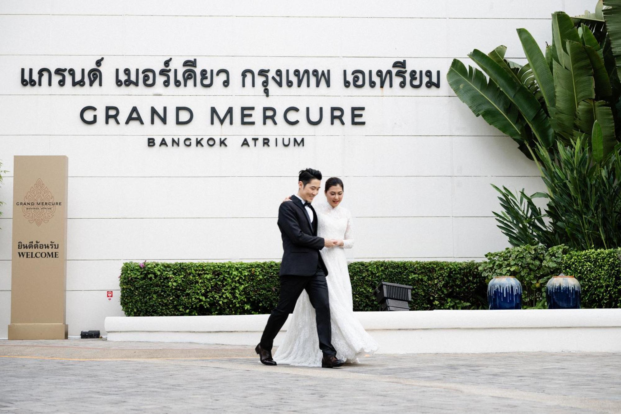 Grand Mercure Bangkok Atrium Exterior foto Grand Mercure Bangkok Atrium